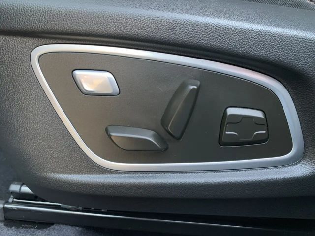 Renault Koleos Blue Initiale Paris