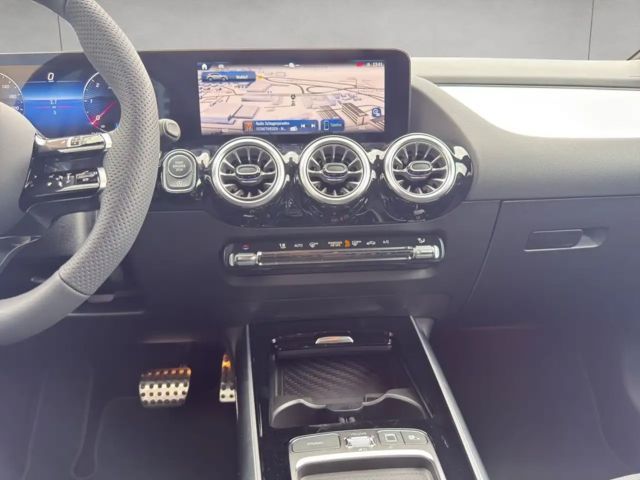 Mercedes-Benz GLA 220 GLA