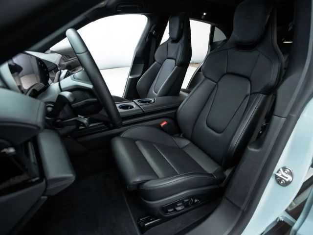 Porsche Taycan 4 Cross Turismo