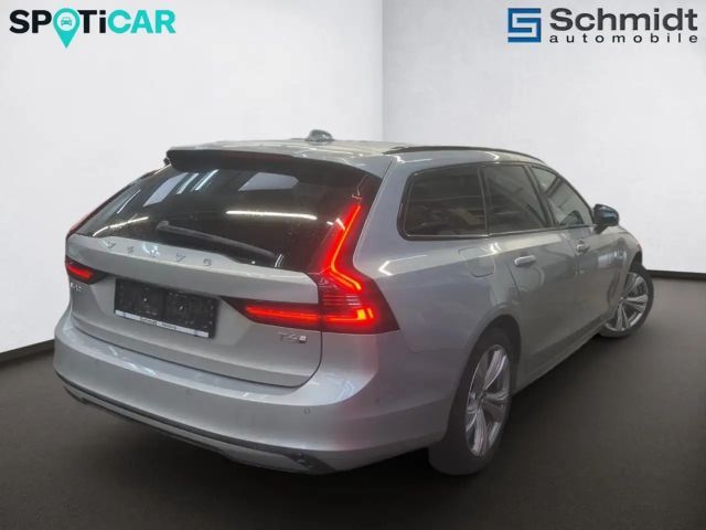 Volvo V90 AWD Dark Plus T6