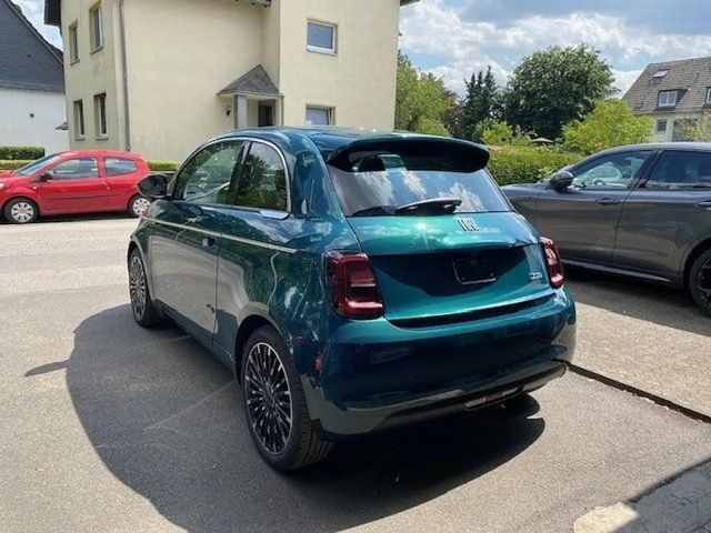 Fiat 500e 42 kWh La Prima