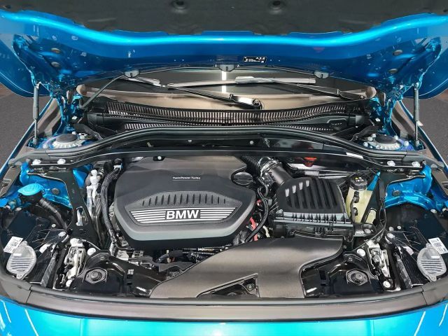 BMW 120 120d 5-deurs Advantage pakket Sedan