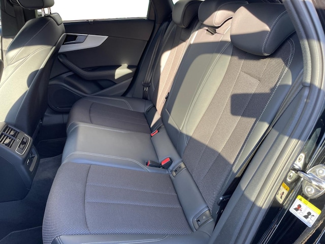 Audi A4 40 TFSI Avant S-Line S-Tronic