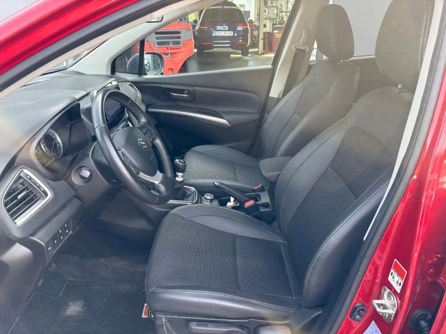 Suzuki S-Cross S-Cross