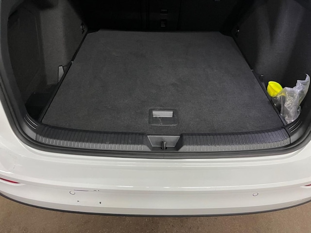 Volkswagen Golf 1.0 TSI Golf VIII Life Variant