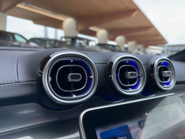 Mercedes-Benz CLE 200 4MATIC AMG Line