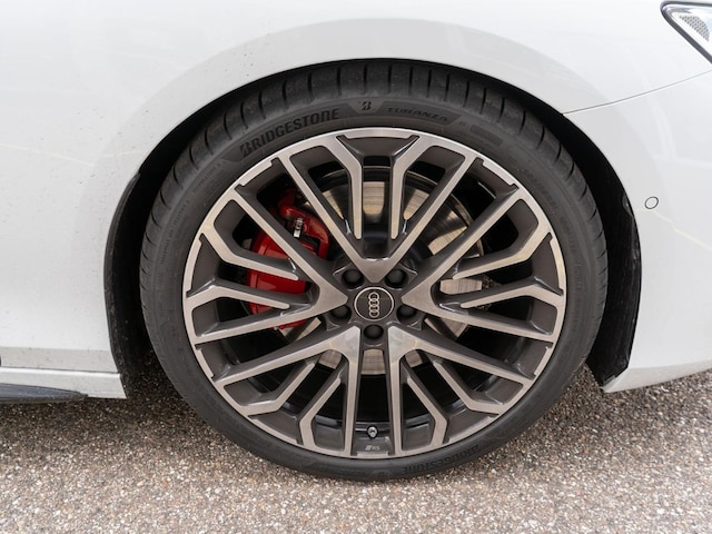 Audi A6 e-tron Quattro