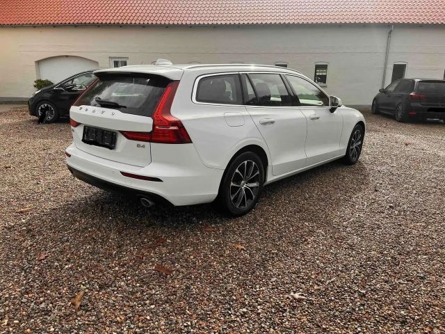 Volvo V60 Momentum