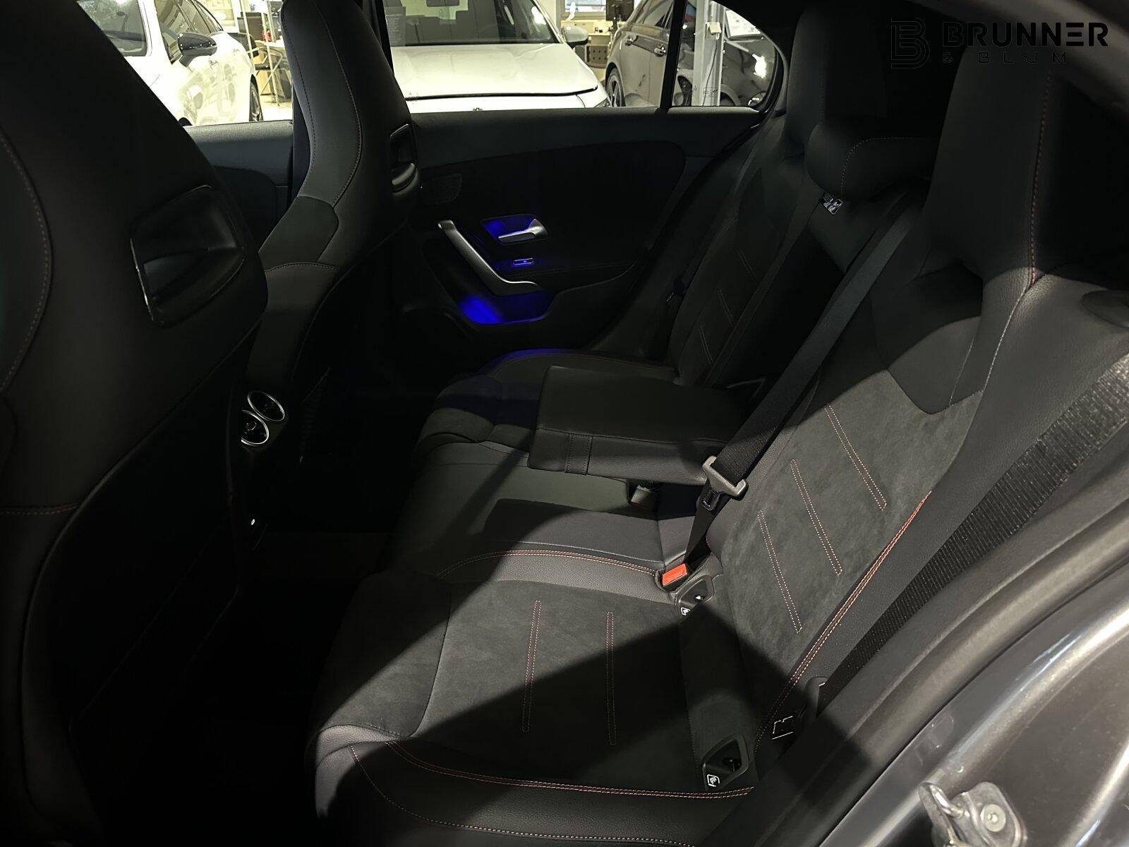 Mercedes-Benz A 250 4MATIC AMG Line