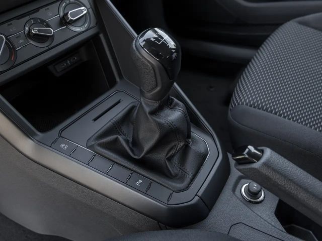 Volkswagen Taigo 1,0 l TSI 5-Gang-Schaltgetriebe LED APP-CONNECT...