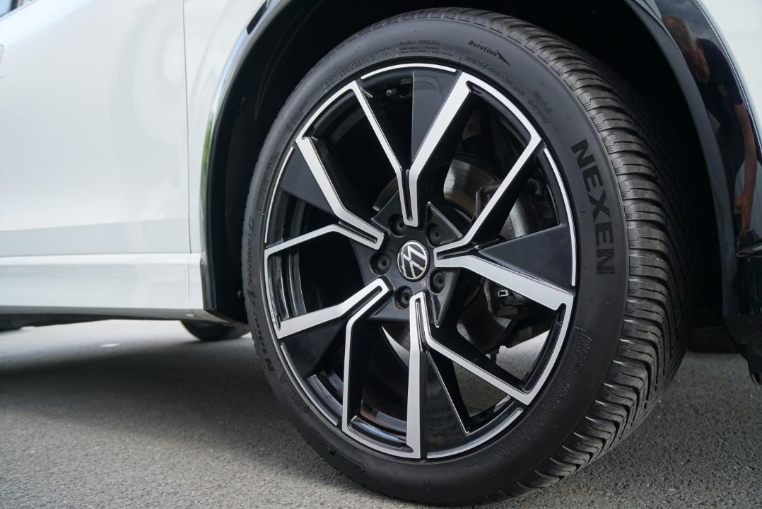 Volkswagen Tiguan 1.5 eTSI IQ.Drive R-Line