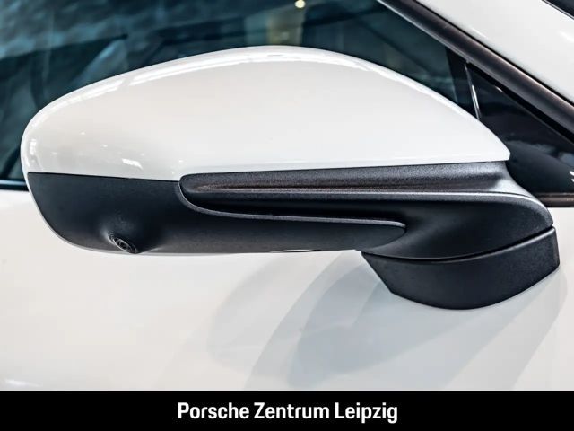 Porsche Taycan 4 Cross Turismo