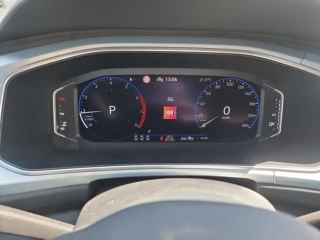 Volkswagen T-Roc 1.5 TSI Plus