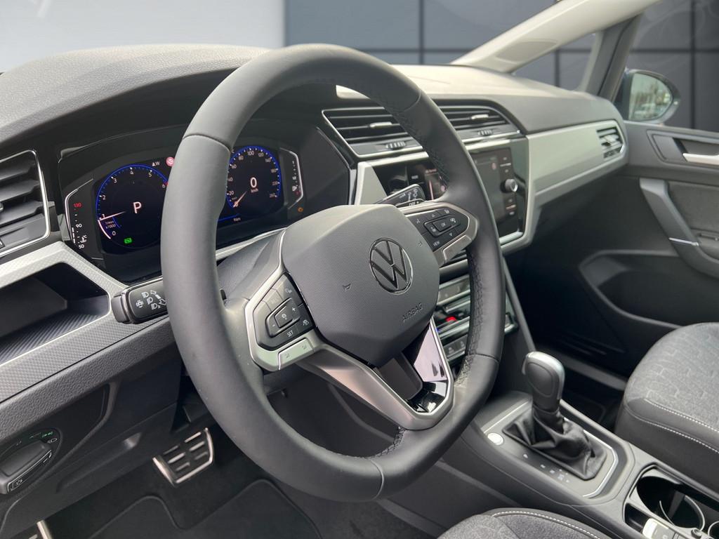 Volkswagen Touran DSG IQ.Drive Move