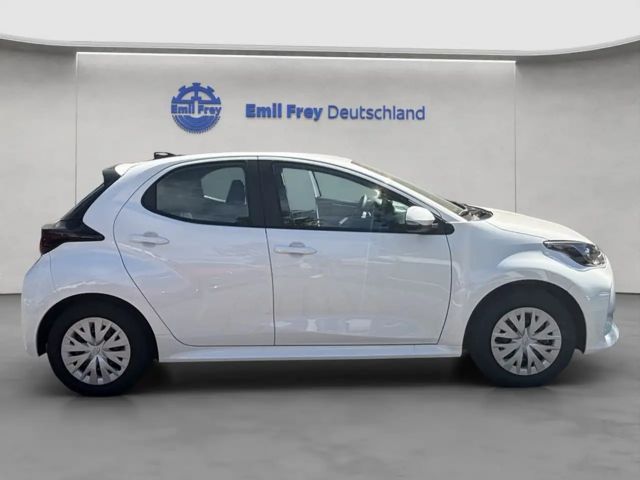 Toyota Yaris Business Hybride VVT-i