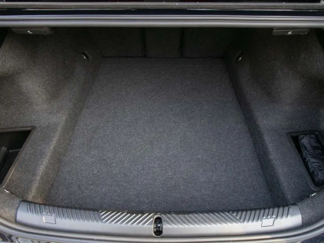 BMW 520 520i M-Sport Sedan