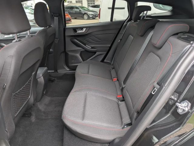 Ford Focus ST Line Wagon