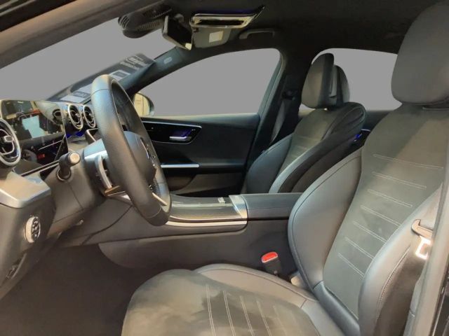 Mercedes-Benz C 200 C 200 d Sedan