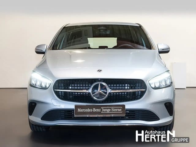 Mercedes-Benz B 200 Progressive Sedan