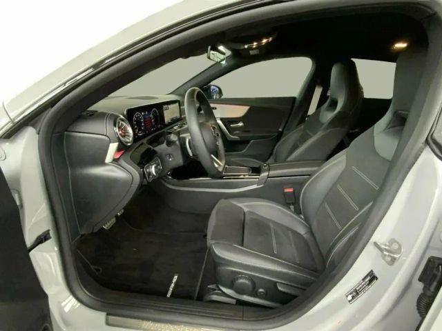 Mercedes-Benz CLA 180 Shooting Brake