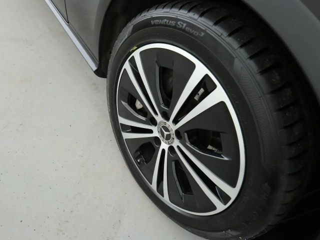 Mercedes-Benz E 400 4MATIC Coupé E 400 d