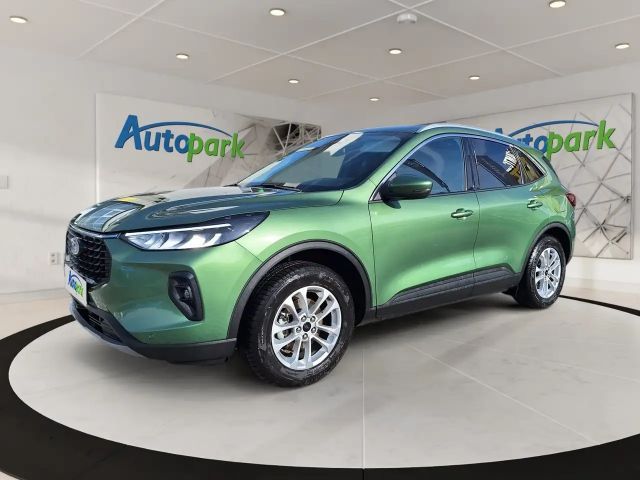 Ford Kuga Hybrid Titanium