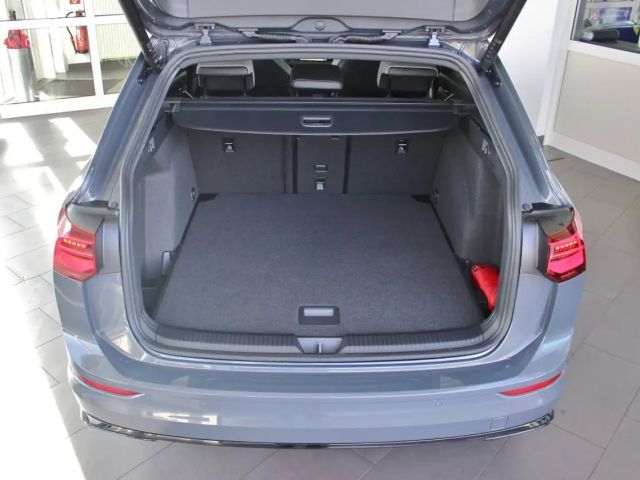 Volkswagen Golf 1.5 eTSI DSG R-Line Variant