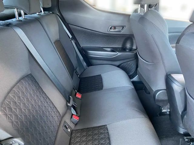 Toyota C-HR Hybride Team D