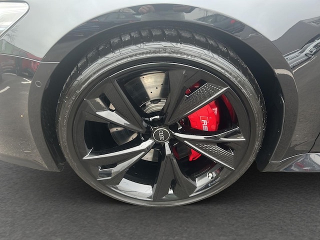 Audi A6 e-tron Avant Performance Quattro