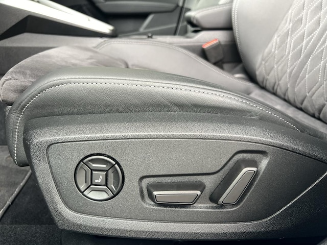 Audi S3 Quattro S-Tronic Sedan