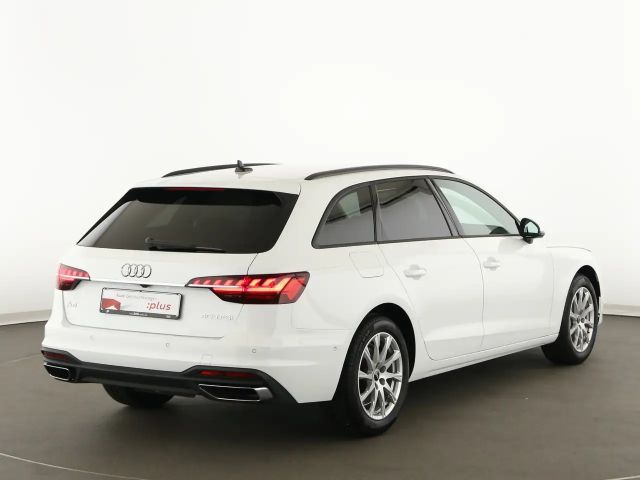 Audi A4 40 TFSI Avant S-Tronic