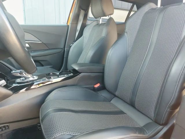 Peugeot E-2008 GT-Line