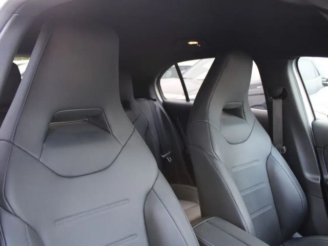 Mercedes-Benz A 180 DCT/Leder/Standhzg/Navi/Kamera/Sitzhzg