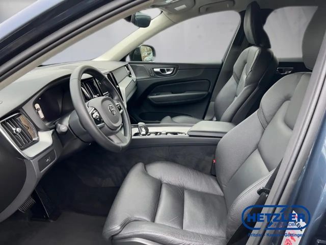 Volvo XC60 AWD Dark Plus