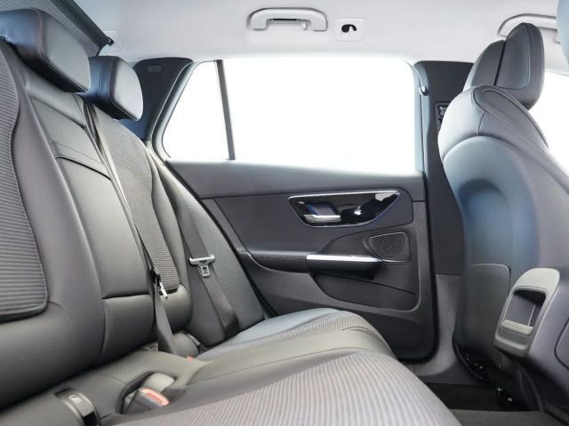 Mercedes-Benz C 200 AVANTGARDE C 200 d Estate