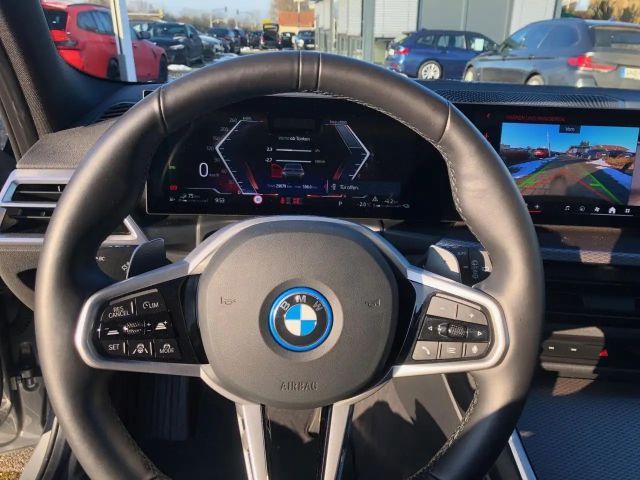 BMW 330 330e M-Sport Touring