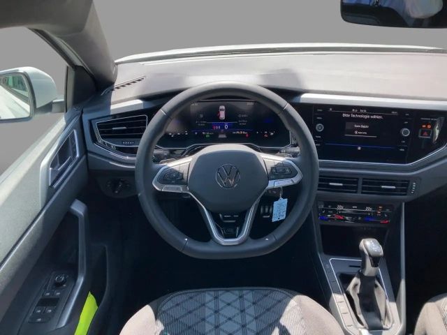 Volkswagen Polo 1.0 TSI DSG R-Line