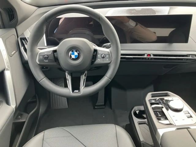 BMW iX xDrive45