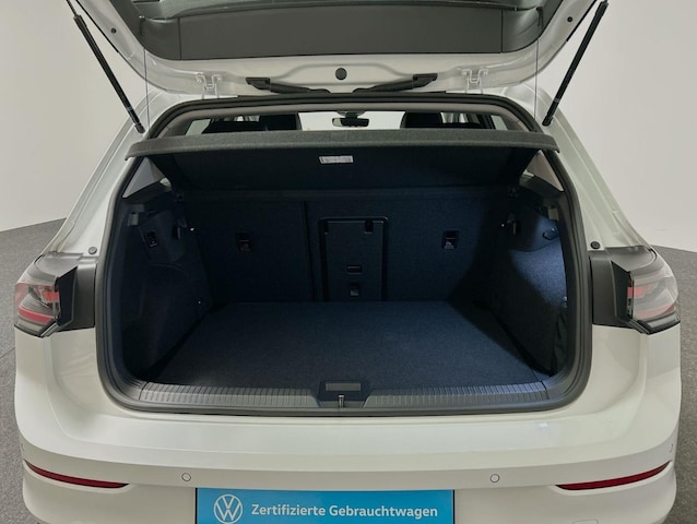 Volkswagen Golf 1.5 eTSI Golf VIII