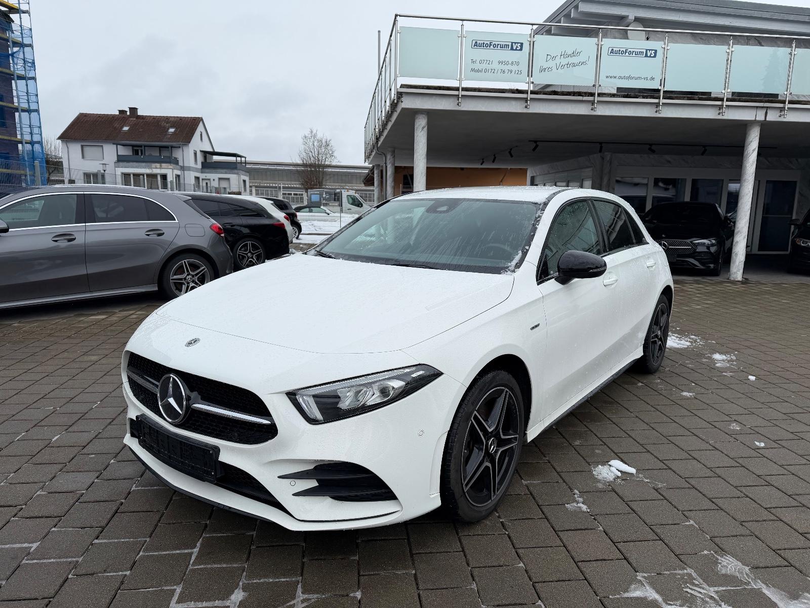 Mercedes-Benz A 250 A 250 e AMG Line