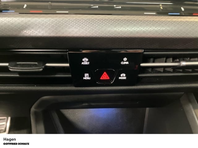 Volkswagen Golf 2.0 TSI DSG Golf VIII IQ.Drive