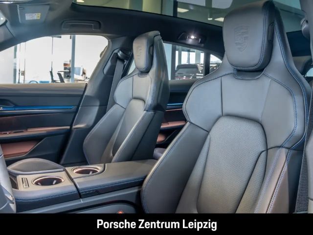 Porsche Taycan Black Edition Sport Turismo