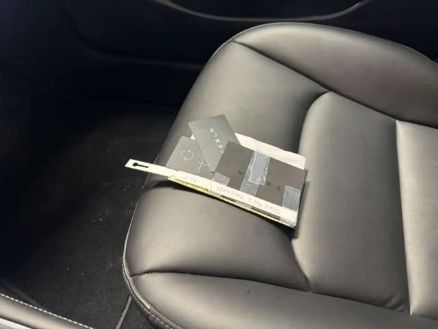 Tesla Model 3 AWD Long Range