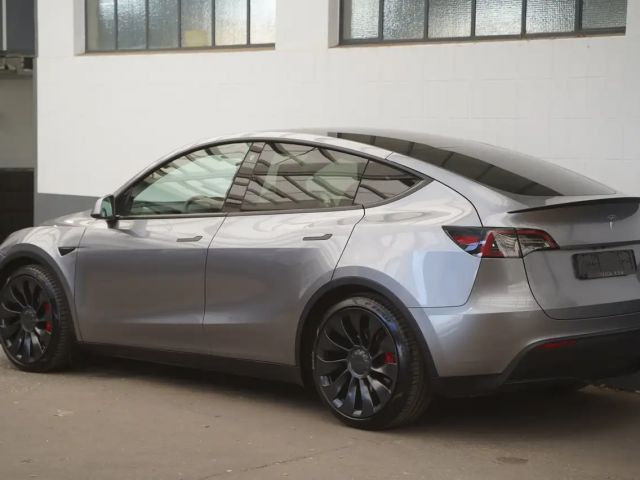 Tesla Model Y Performance