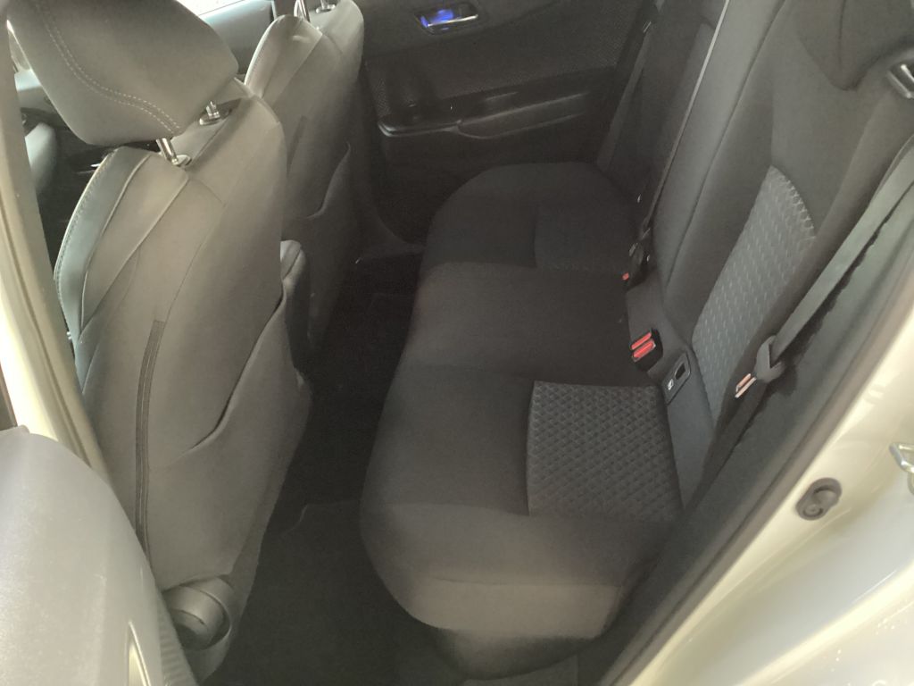 Toyota C-HR 5-deurs Bi-Tone Team D