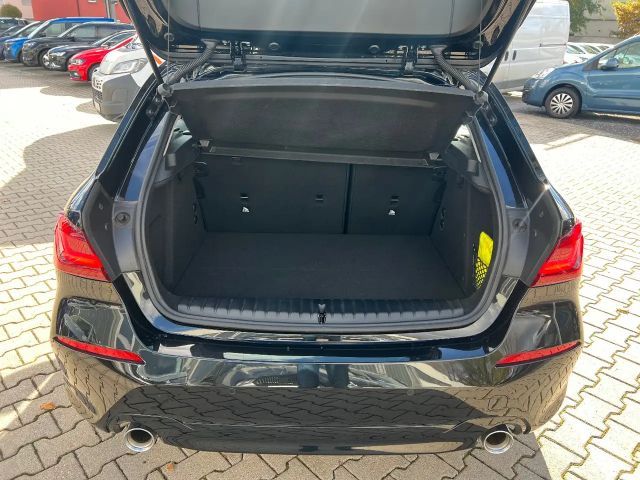 BMW 120 120d Advantage pakket Sedan