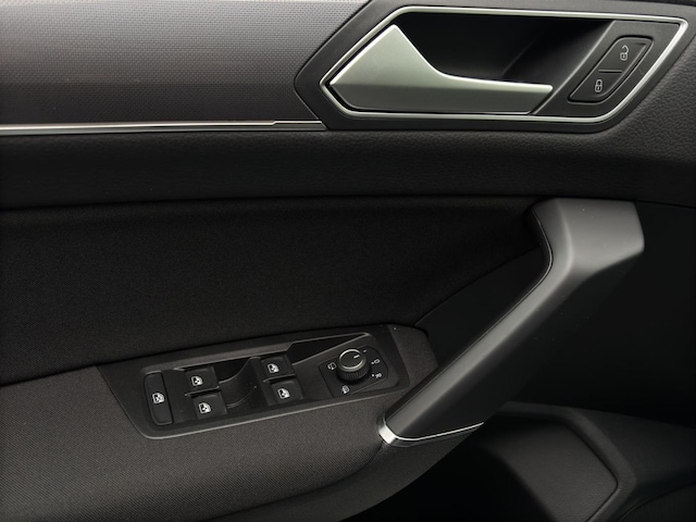 Volkswagen Touran 2.0 TDI DSG R-Line