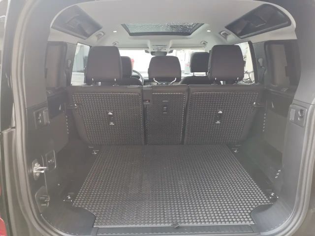 Land Rover Defender 110 AWD D200 S