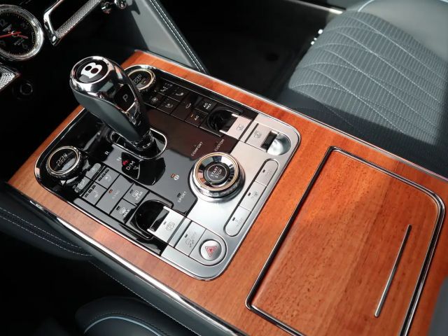 Bentley Flying Spur Hybrid