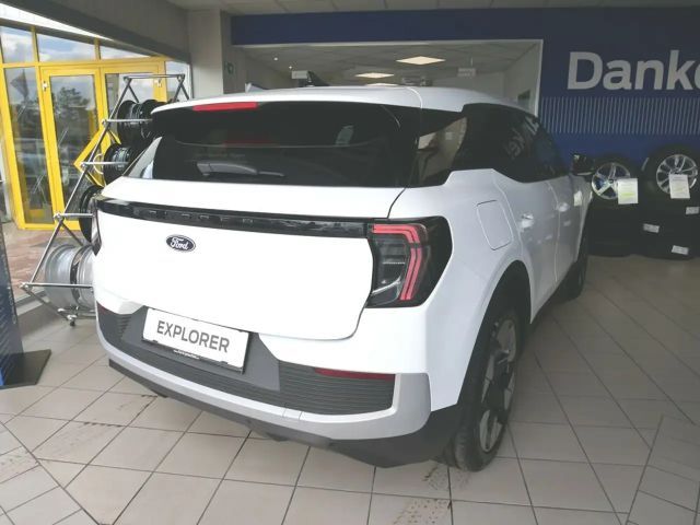 Ford Explorer EV Premium